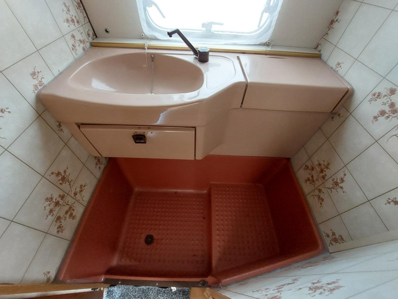 LMC 400F Retro caravan, goedkoop!