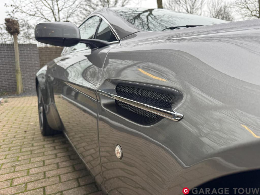 Aston Martin V8 Vantage 4.3 v8 handgeschakeld, 55000km!