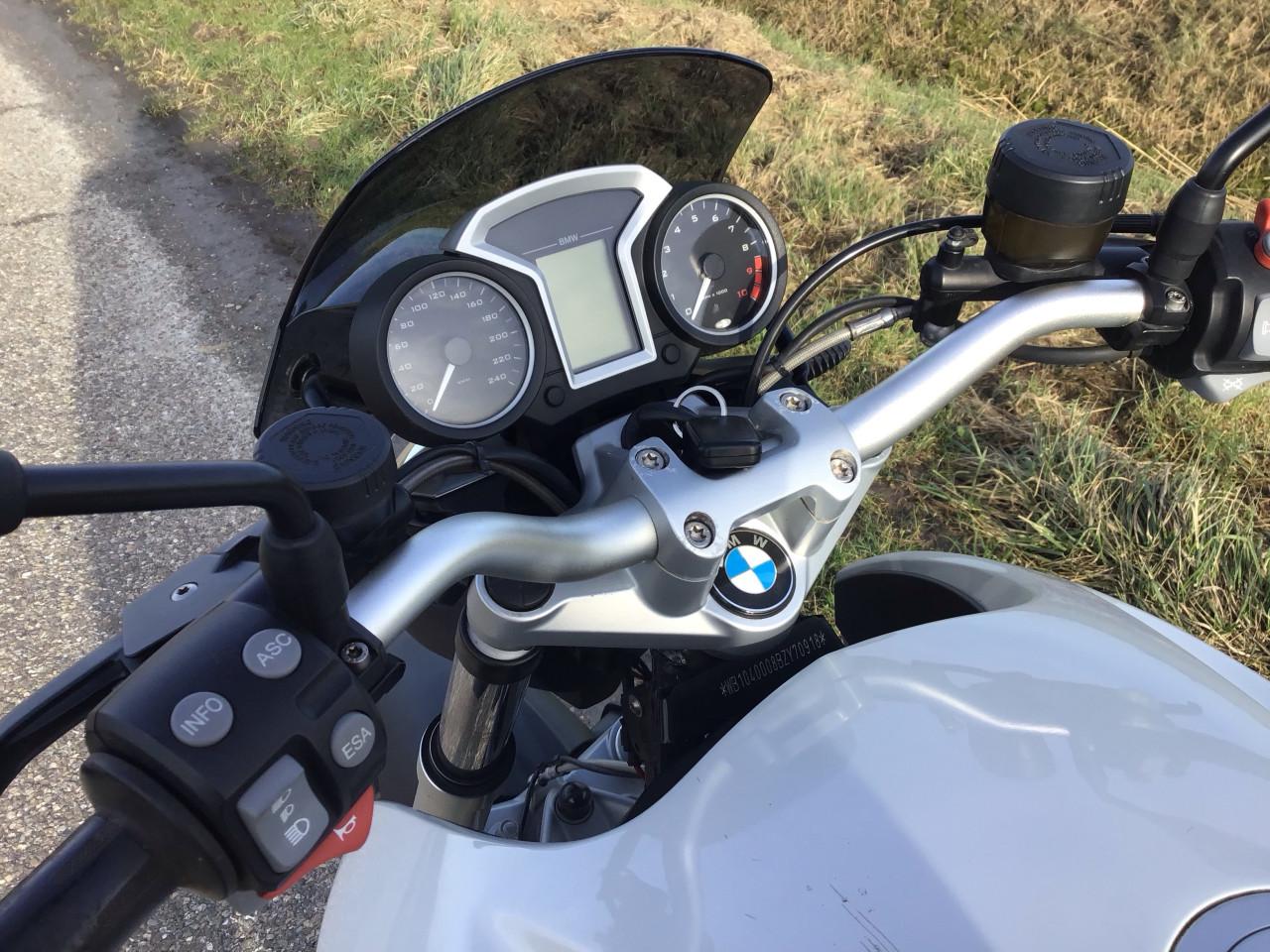 * Super DEAL * bmw r1200r DOHC 2011 83000 km