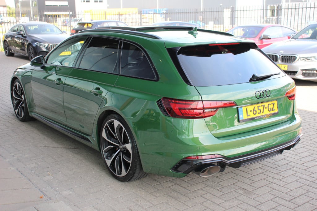 Audi Rs4 a4 avant 2.9 tfsi quattro pro line plus | pano | carbon | massage 