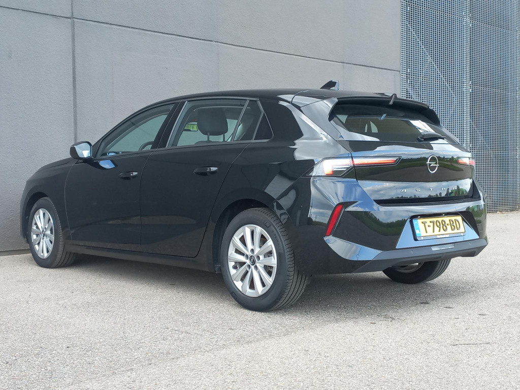 Opel Astra 1.2 edition 110pk | navi | climate | pdc | lmv |