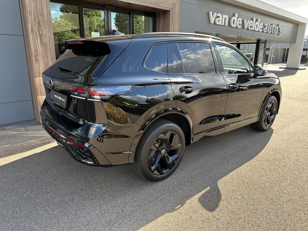 Volkswagen Tiguan 1.5 ehybrid r-line | black line | 360 camera | trekhaak |