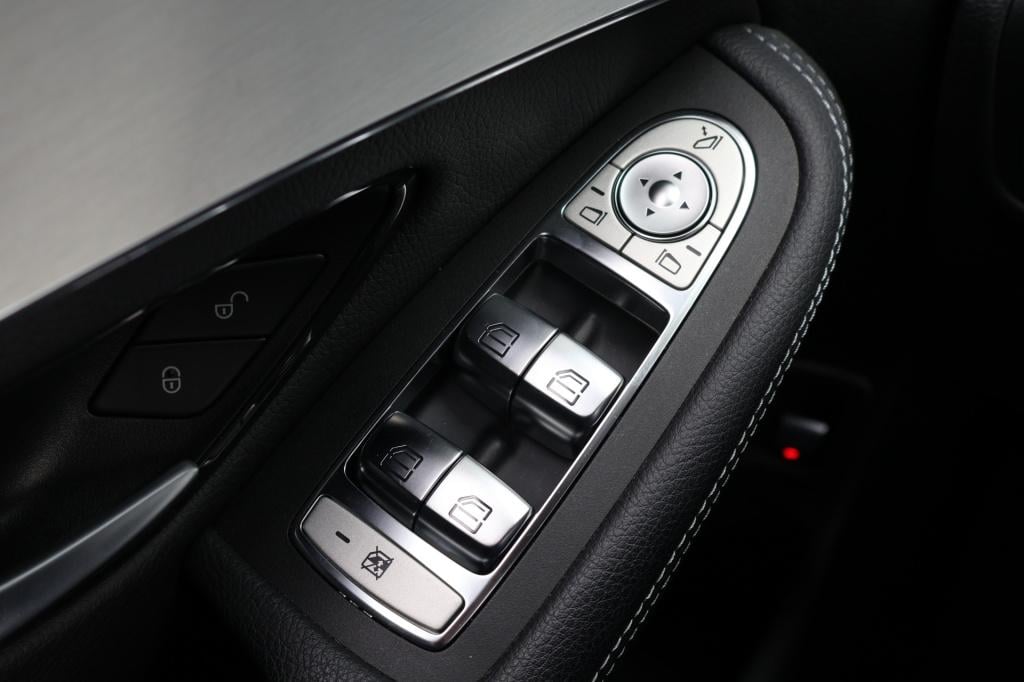 Mercedes-Benz Glc 200 4matic business solution amg l mbux l camera l distro