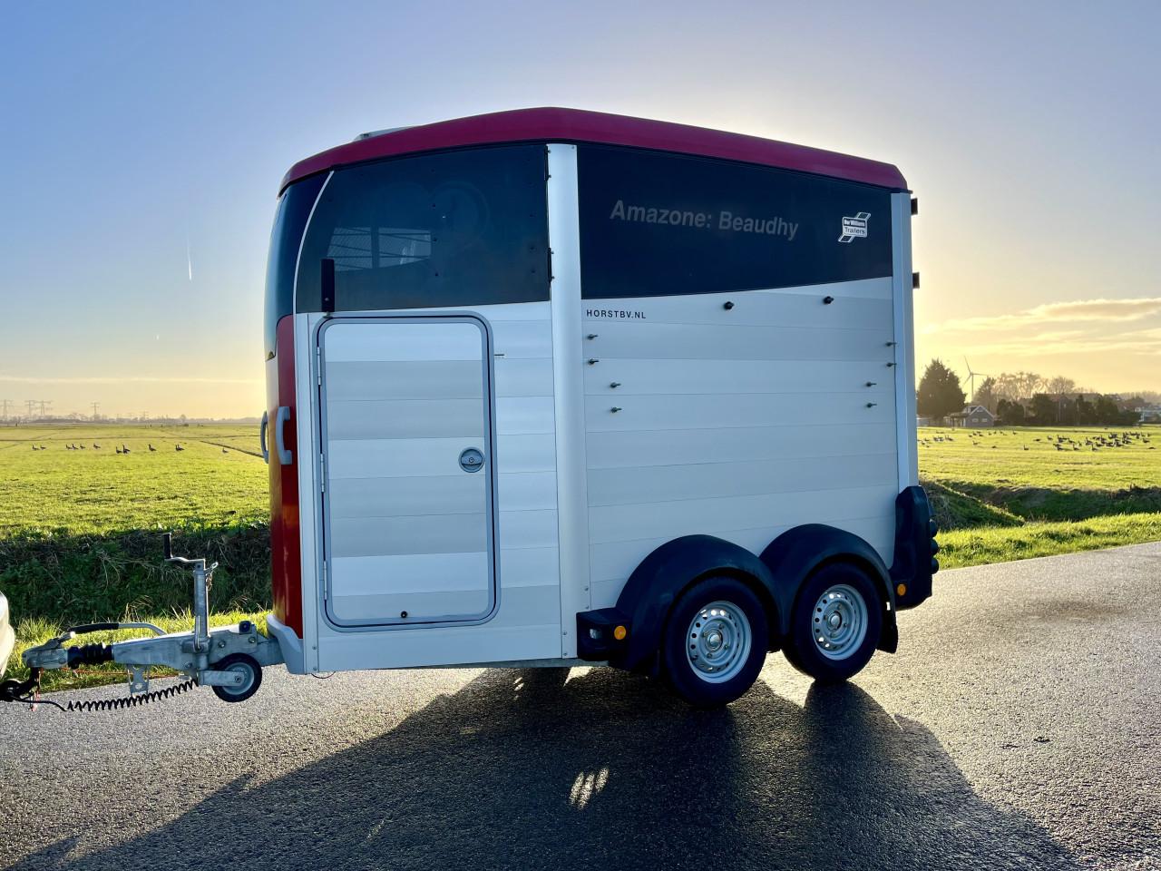 Volledig aluminium Ifor HB403 met voorlosklep en klep/deur