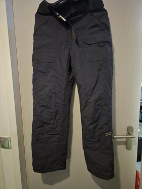 Zwarte skibroek met riem , van het merk Chamonix. Maat M