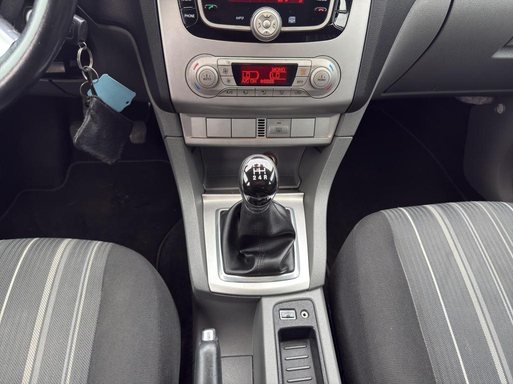Ford Focus 1.6 trend clima cruise