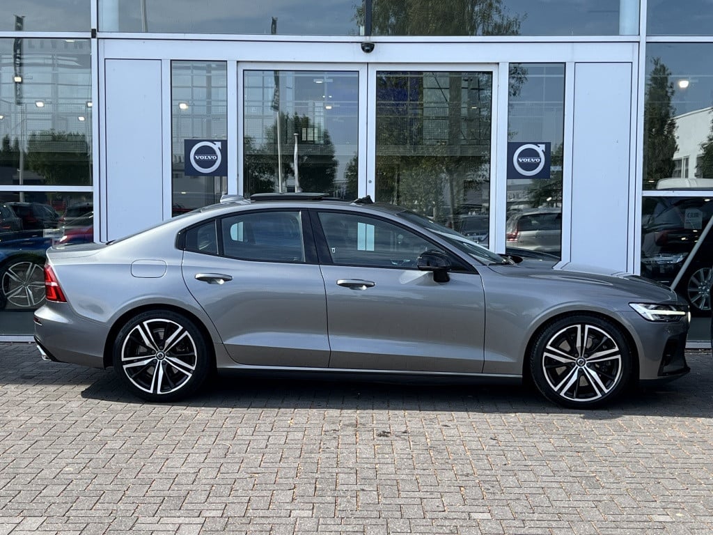 Volvo S60 t5 254pk aut8 r-design| panodak| adap.cruise| trekhaak| camera