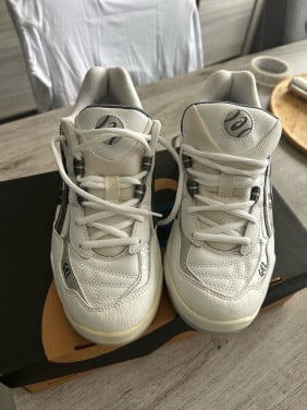 Asics Gel-Contest Indoor Schoenen - Maat 42.5
