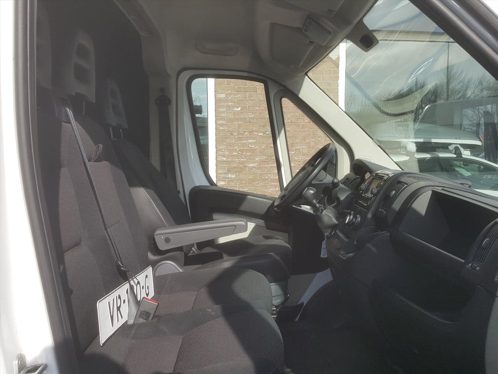 Peugeot Boxer gb 333 hdi-110pk xr profit+ l2h1 3-zits navi | kastinbouw | i