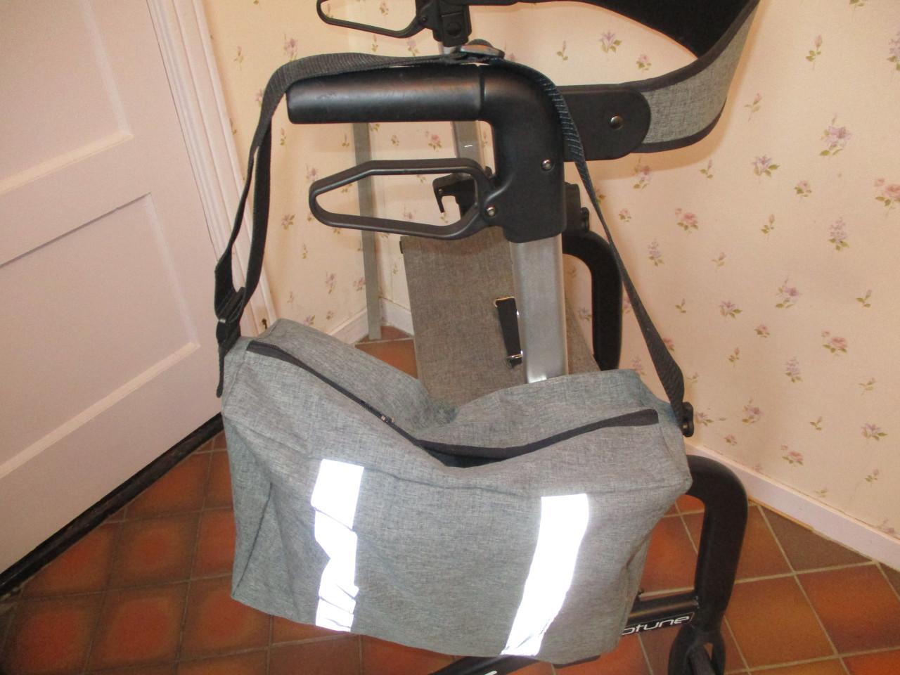 Prachtige NEPTUNE rollator met rugband tas (hand / schoudertas