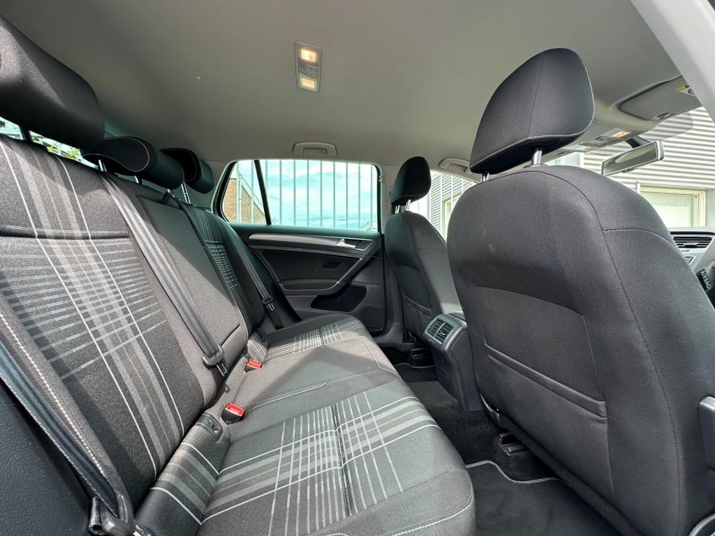 Volkswagen Golf 1.2 tsi lounge trekhaak parkeersensoren elect. inklapbare s