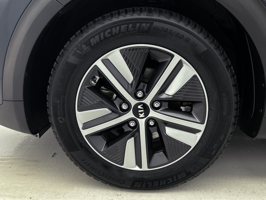 Kia Niro 1.6 gdi hybrid dynamicline | navi | parkeercamera |