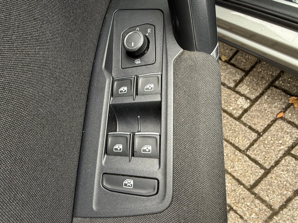Volkswagen Tiguan 1.4 tsi connected series r line