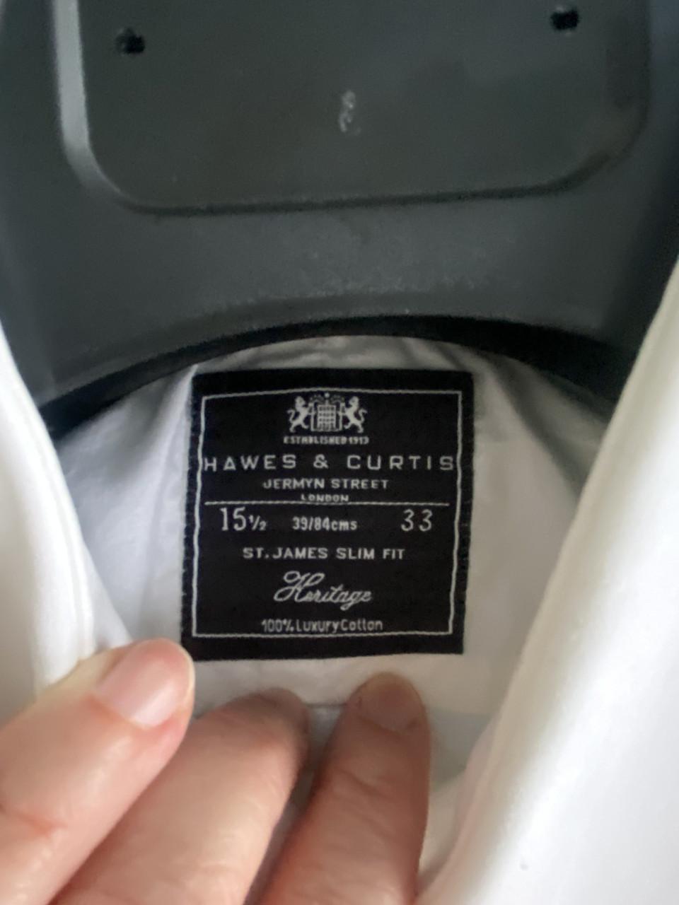 Smokingjasje Guy Laroche en dress shirt