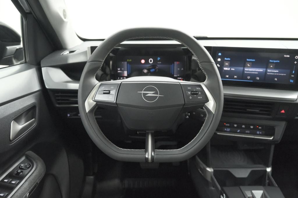 Opel Frontera 1.2 turbo hybrid 136 gs | 7 zitplaatsen | navigatie | dodehoe