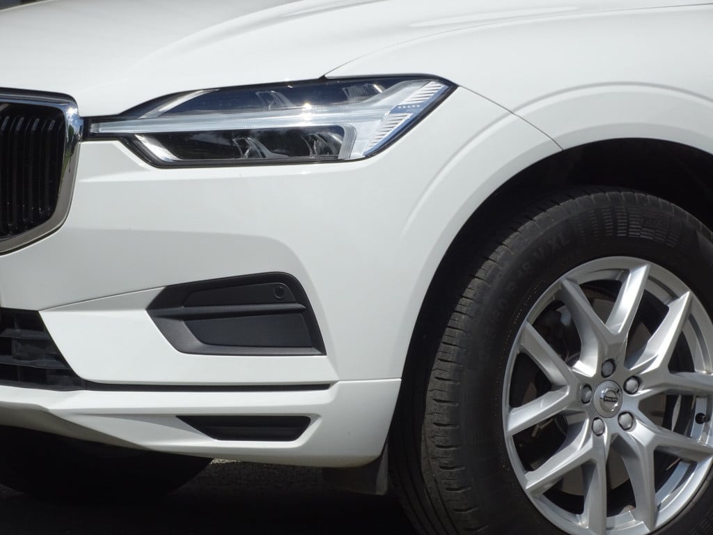 Volvo XC60 2.0 d4 momentum pro | adapt. led | apple carplay/android auto