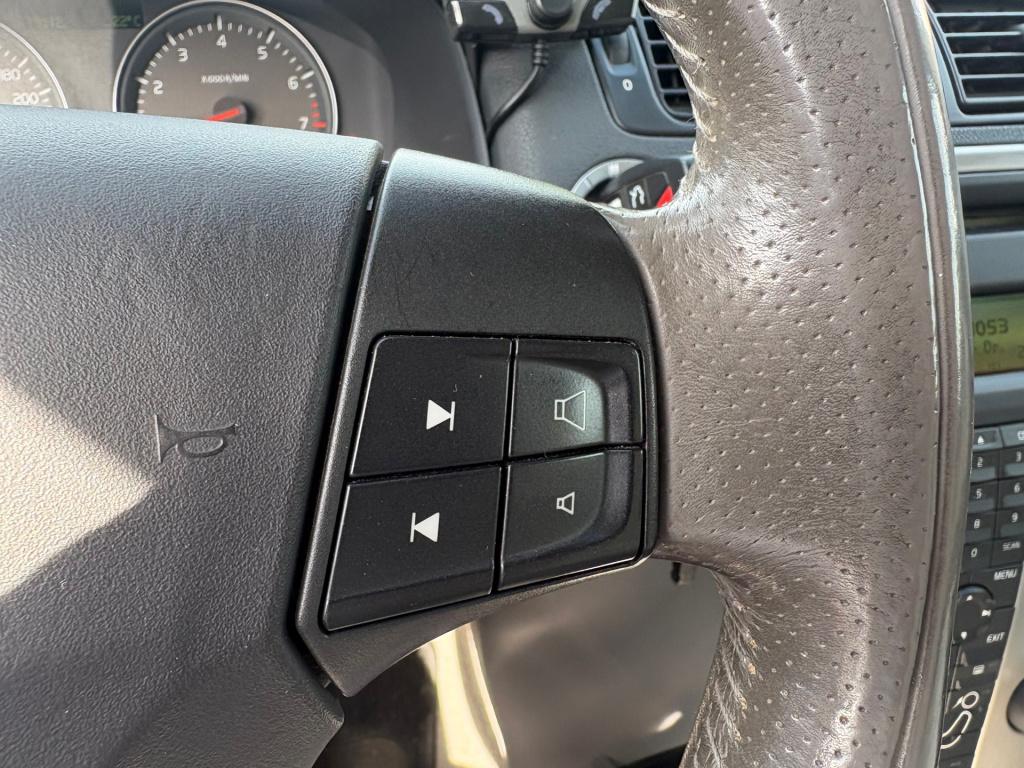 Volvo C70 convertible 2.4 momentum