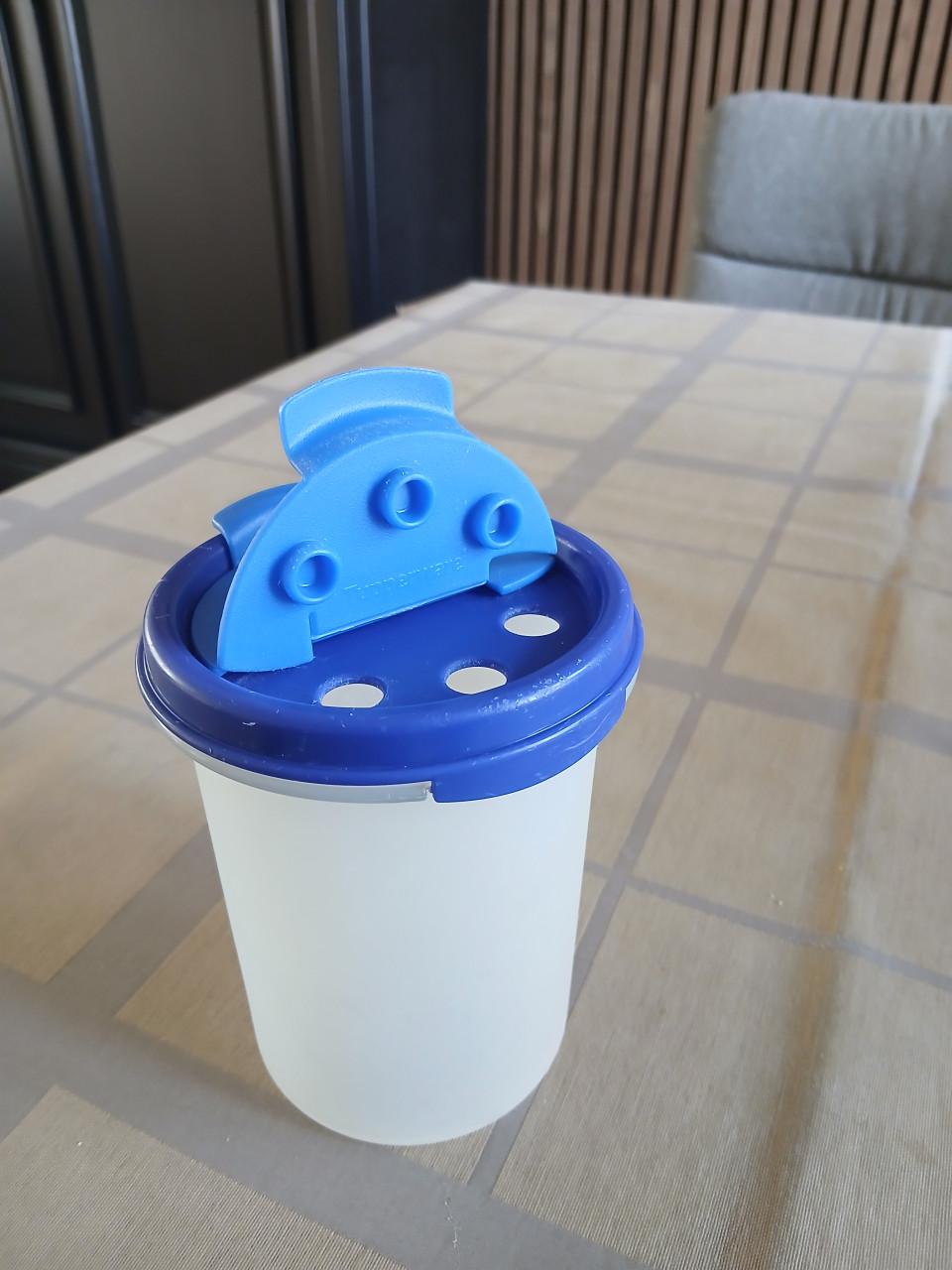 Tupperware strooibus