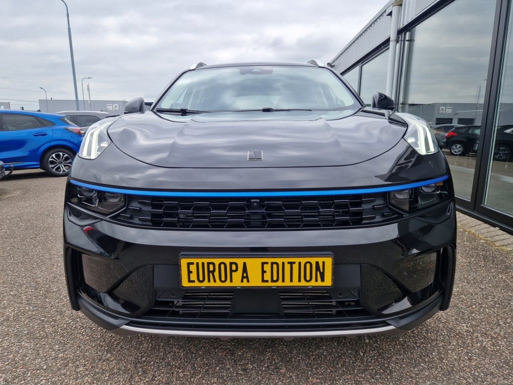 Lynk & Co 01 1.5 plug in hybrid 261pk , panodak , 360 gr camera , carplay