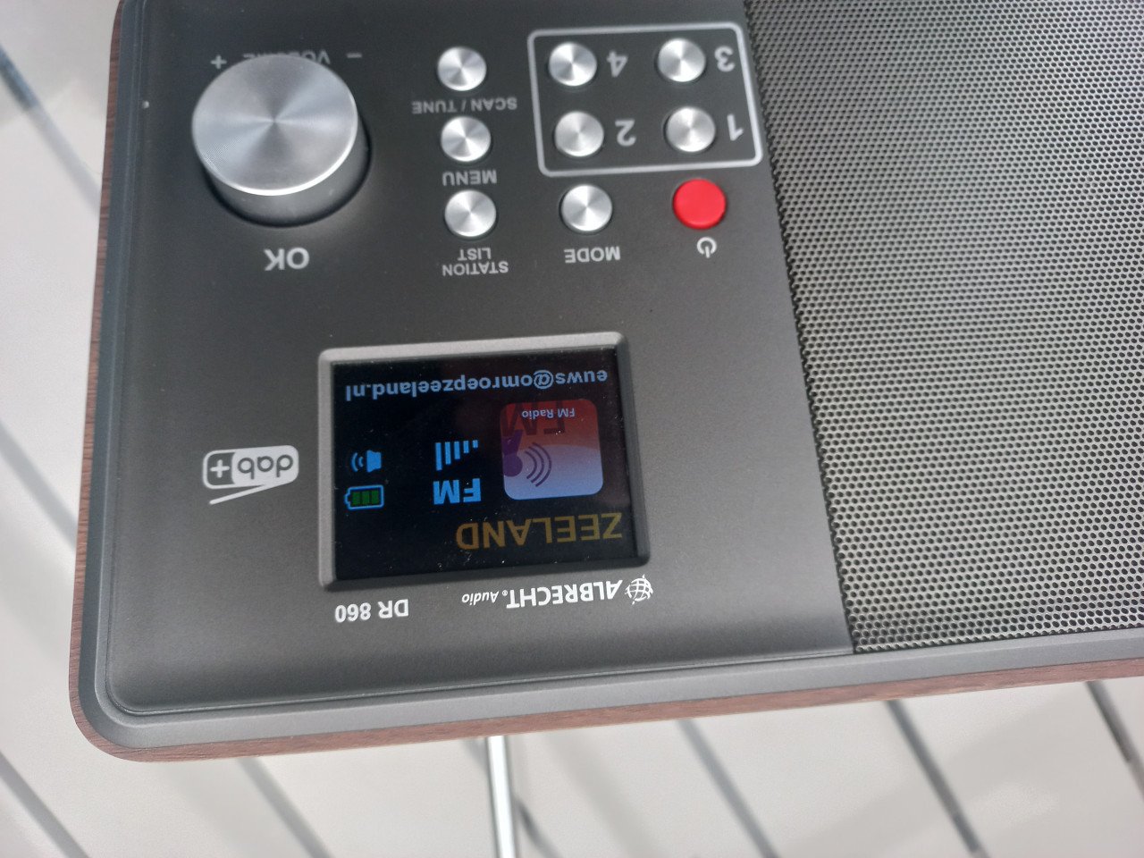 Albrecht DR 860 Senior draagbare DAB+ radio