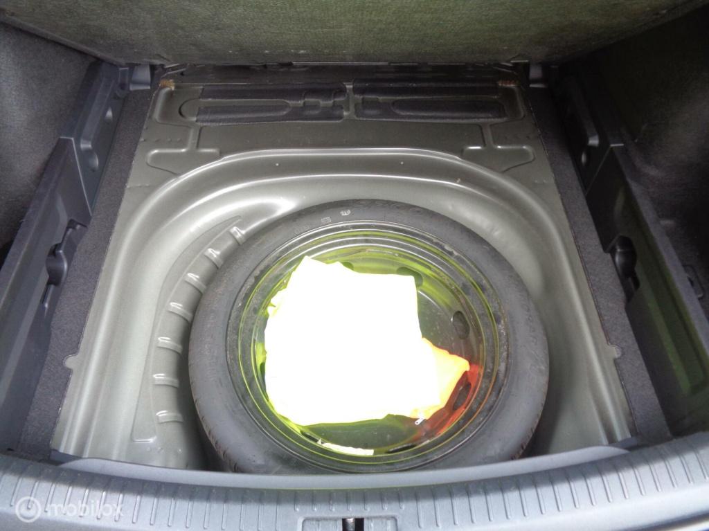 Seat Leon sportstourer 1.5 tsi style business/airco/lm velgen/carplay/pdc/c