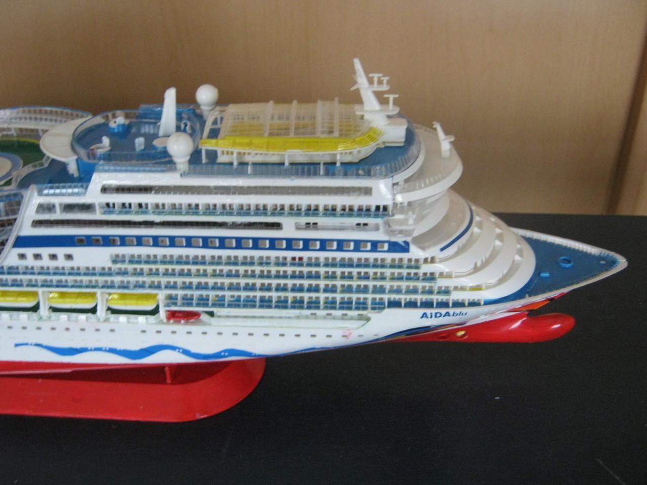 Modelschip AIDA.