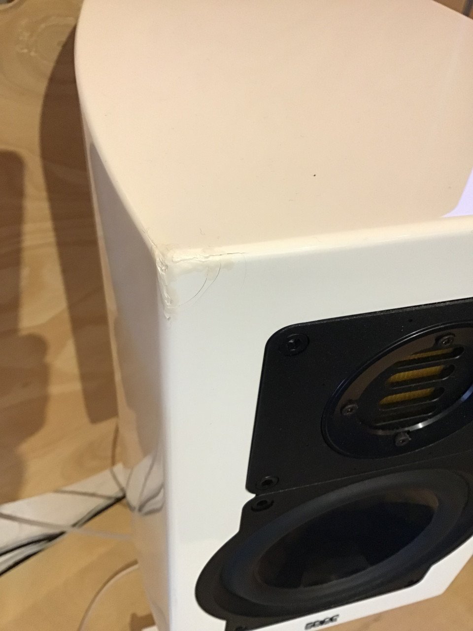 Elac BS263
