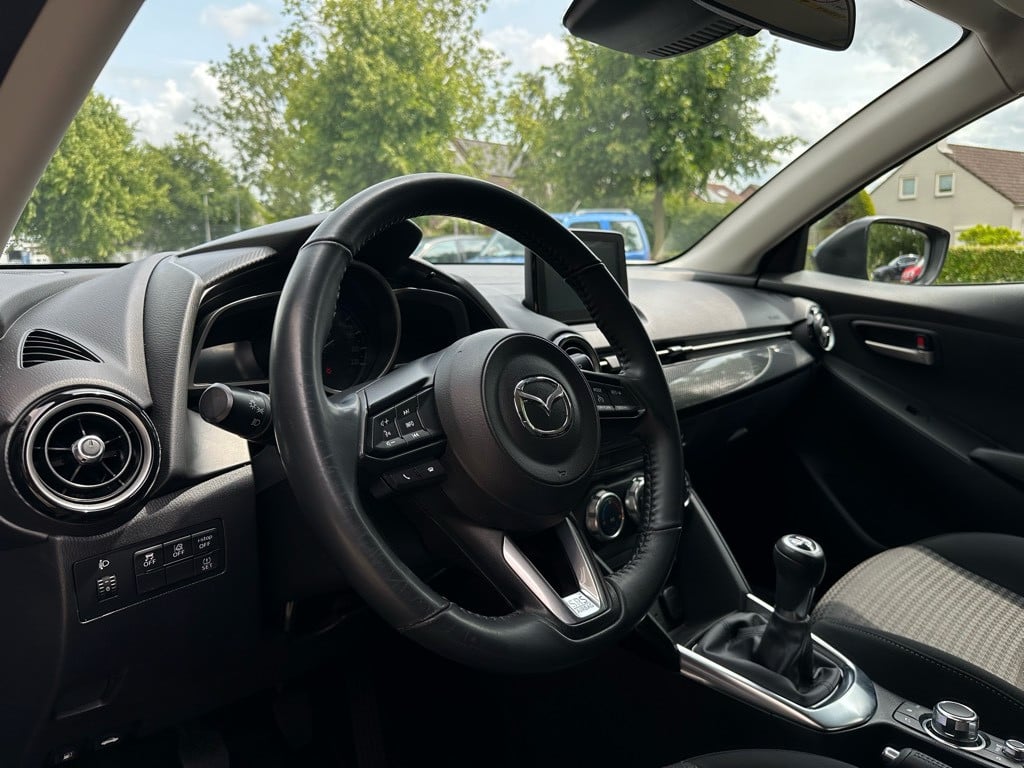 Mazda 2 1.5 skyactive - gt // cruise, navi, stoelverwarming //