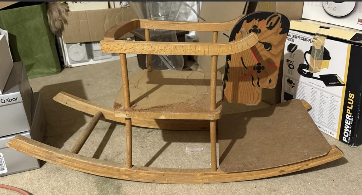 Houten schommelpaard