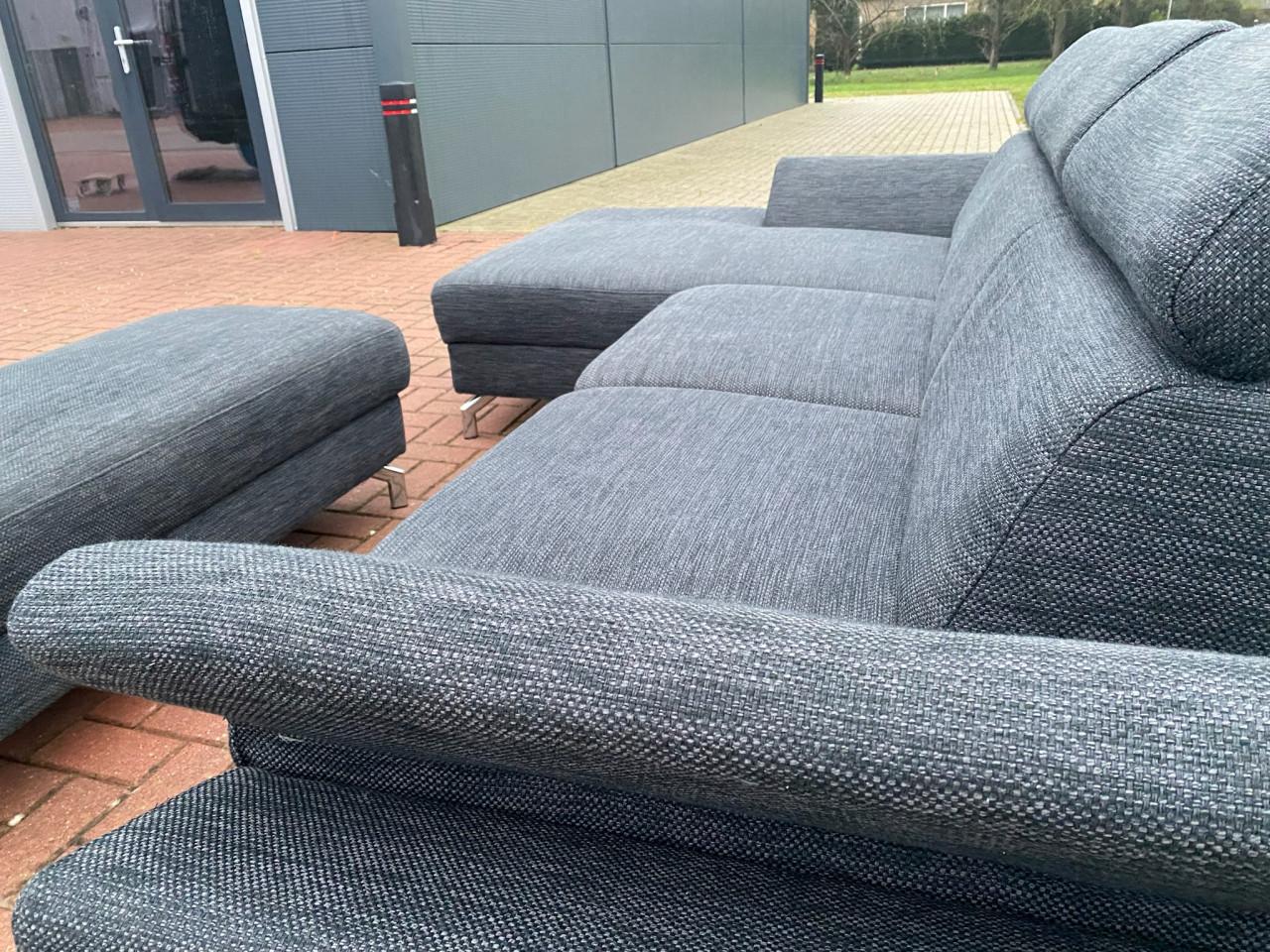 GRATIS LEVERING HEEL NL Montel Grjs Stoffen Hoekbank +Hocker