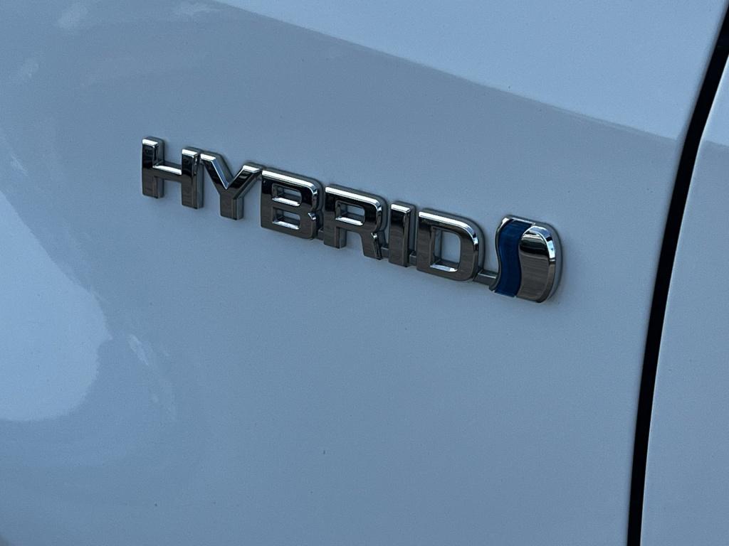 Toyota Yaris 1.5 hybrid dynamic line, camera, carplay, navi enz..