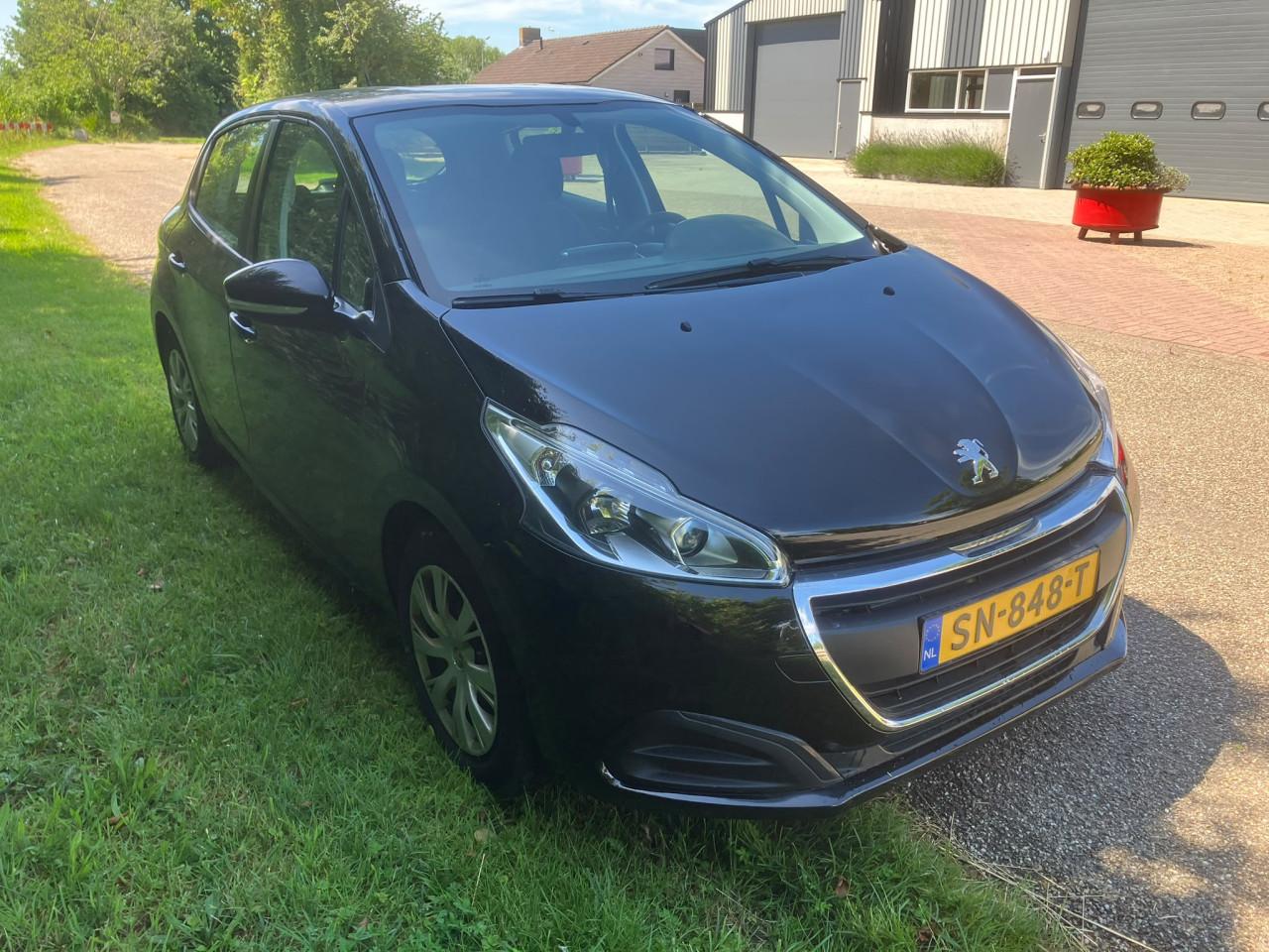 Peugeot 208 1.2