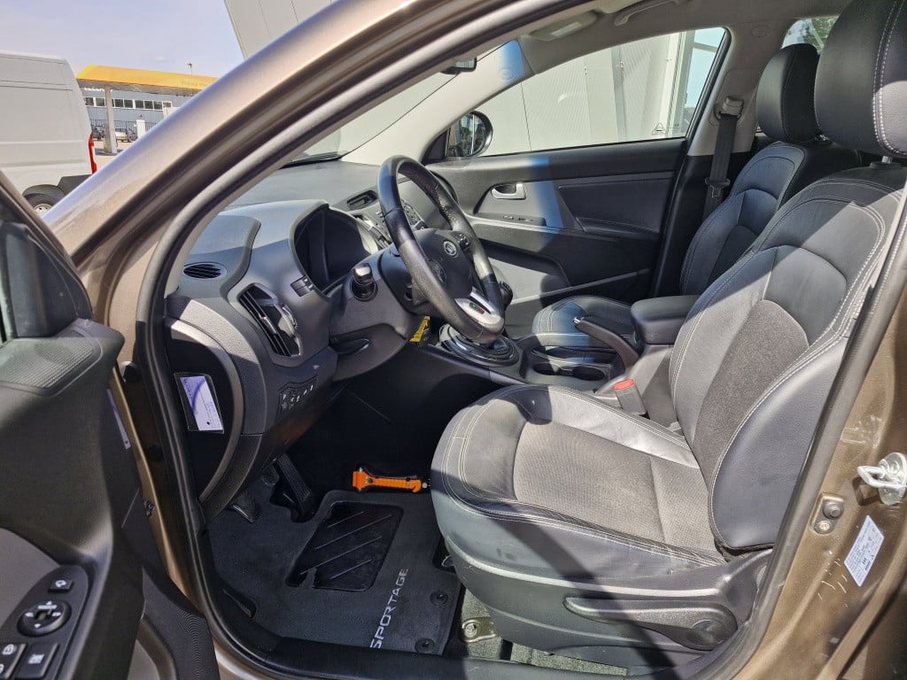 Kia Sportage 1.6 gdi x-ecutive +