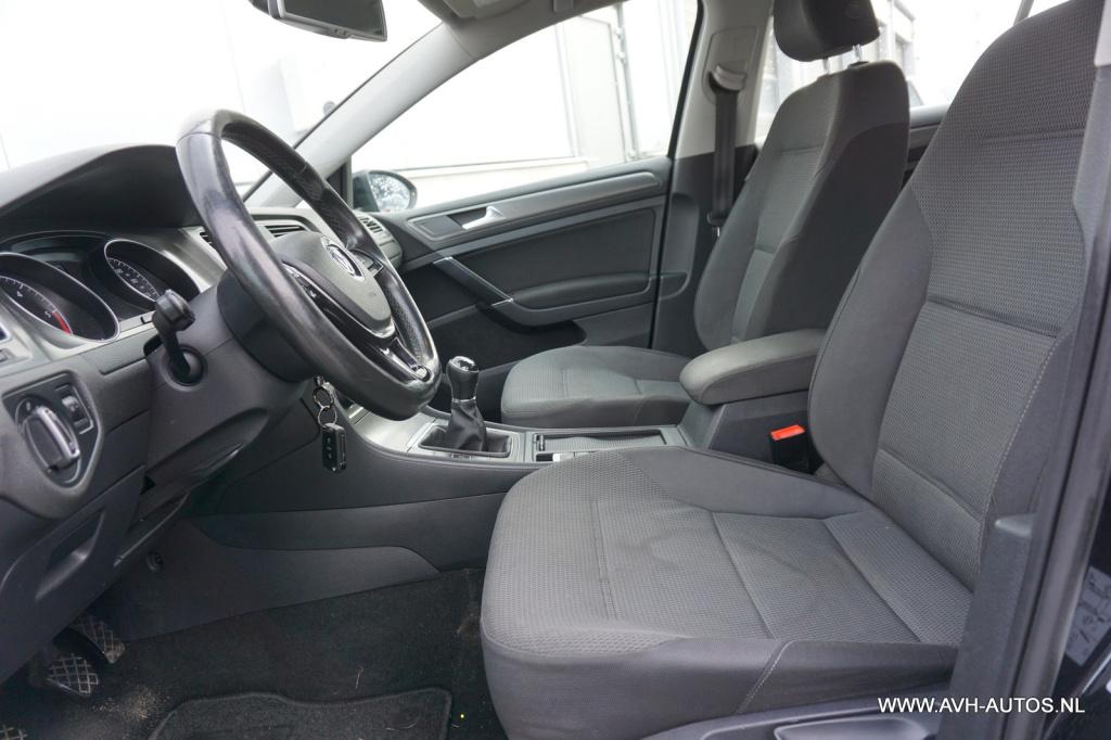 Volkswagen Golf 1.6 tdi highline bluemotion