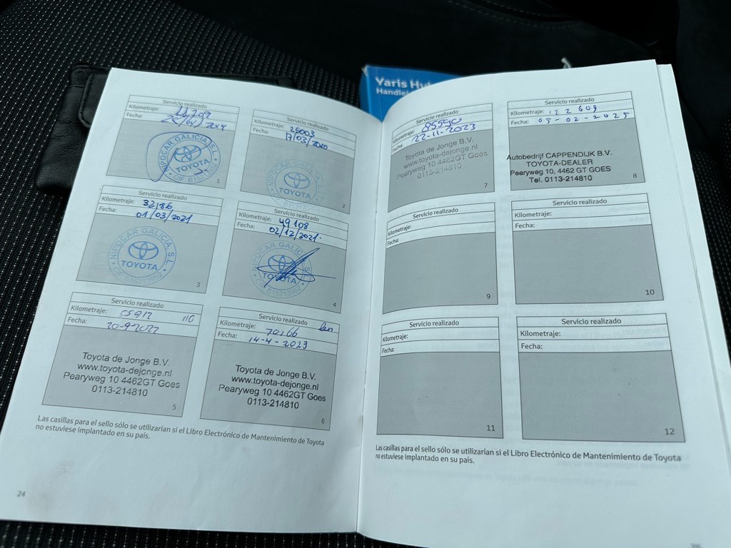 Toyota Yaris 1.5 hybride // premium uitvoering //