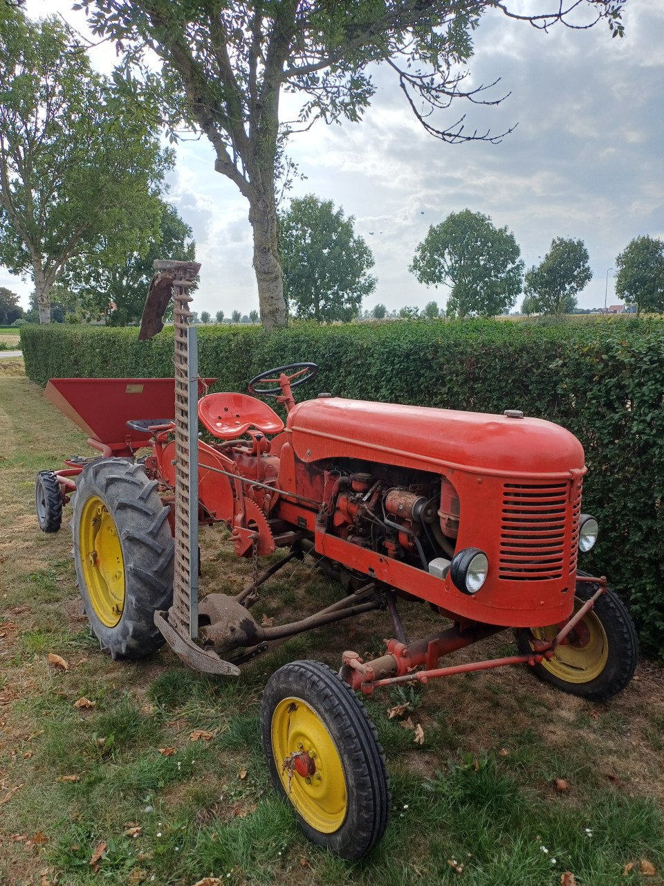 Massey Harris Pony