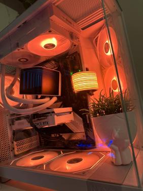 MSI GeForce RTX 3050 Ventus 2X XS White 8G OC