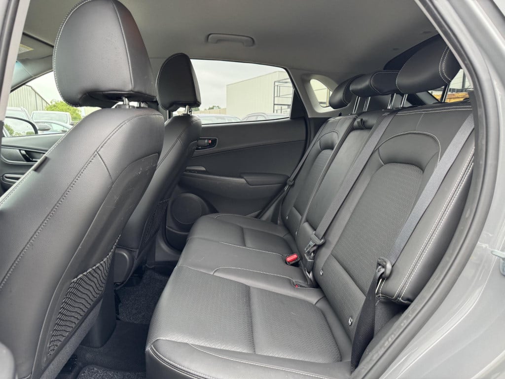 Hyundai Kona 1.6 gdi hev premium | trekhaak | head up-display | leder | sto