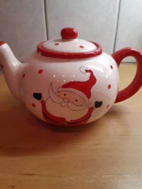 Theepot met kerstmotief z.g.a.n.