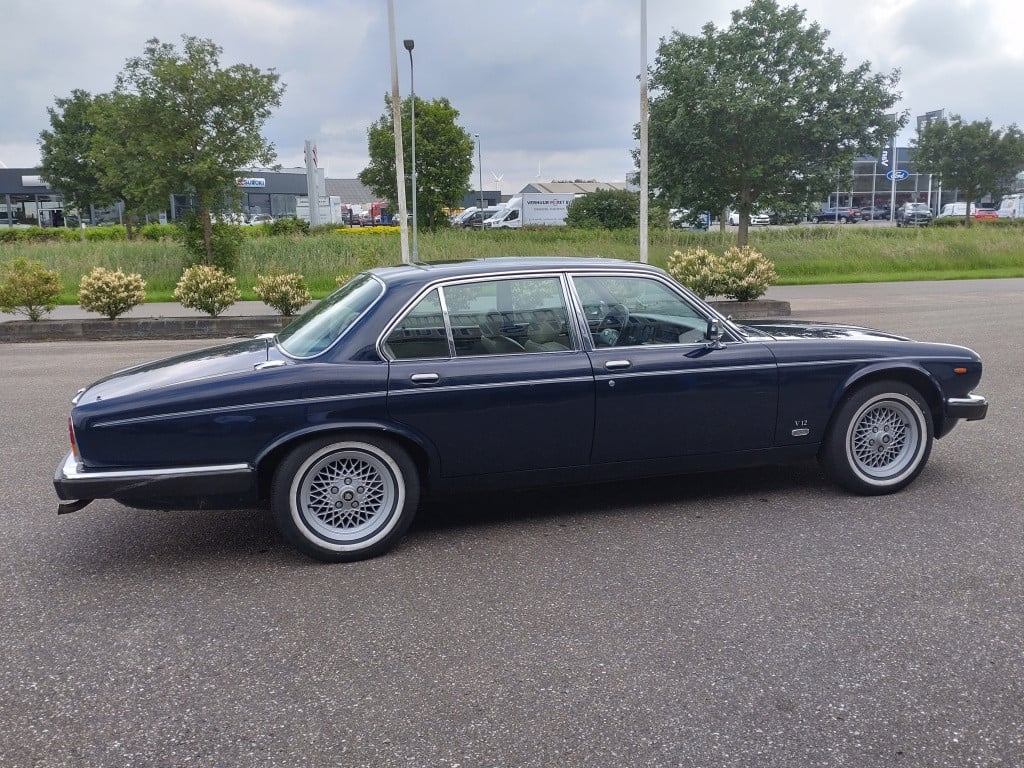 Jaguar Xj 12 serie iii