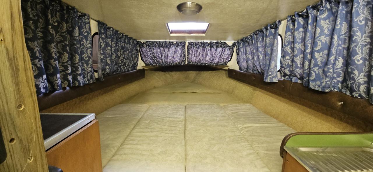 Ruime Mistral 680 polyester weekendkruiser met 40PK Yamaha