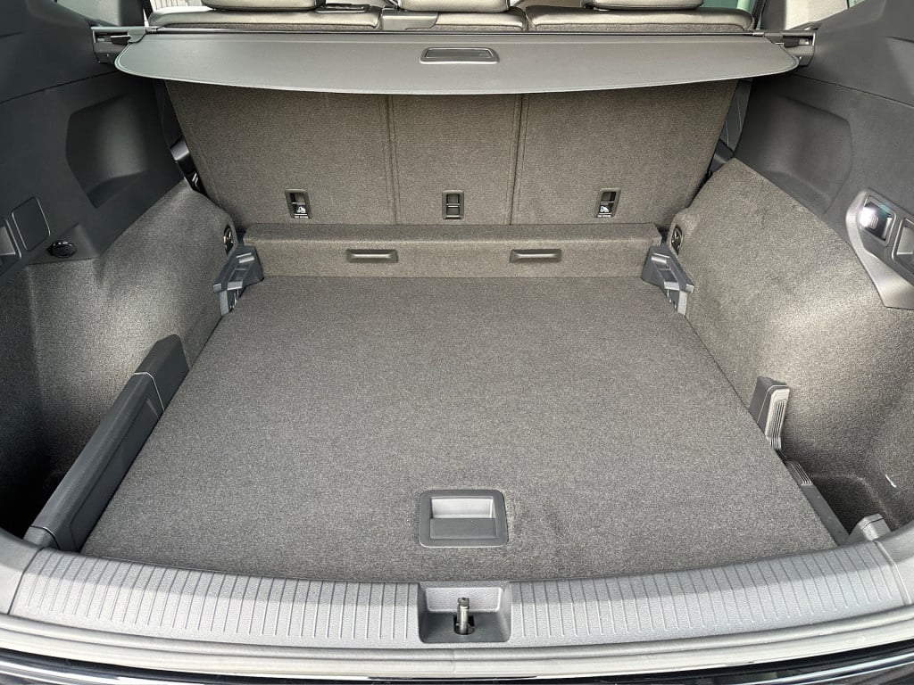 Volkswagen Tiguan Allspace 1.5 tsi 150pk dsg r-line | black line | trekhaak