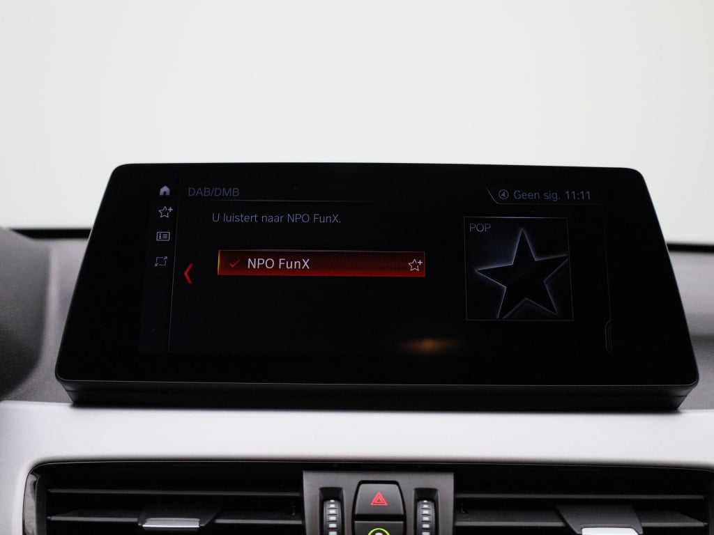 BMW X1 xdrive25e executive | automaat | lmv | parkeer sensoren | camera | c