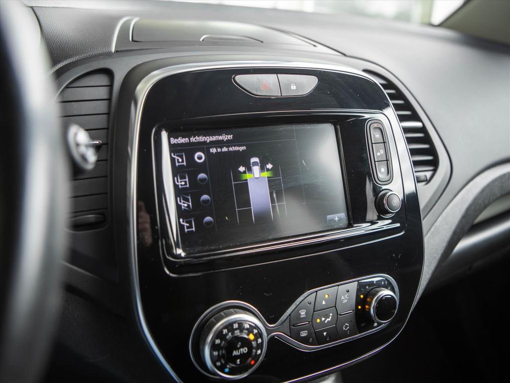 Renault Captur tce 90pk intens | trekhaak | navigatie | park. sensoren | cr