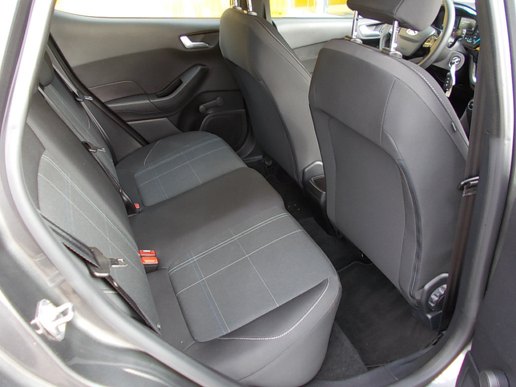 Ford Fiesta 1.1 ti-vct airco, navigatie, cruise-contr.