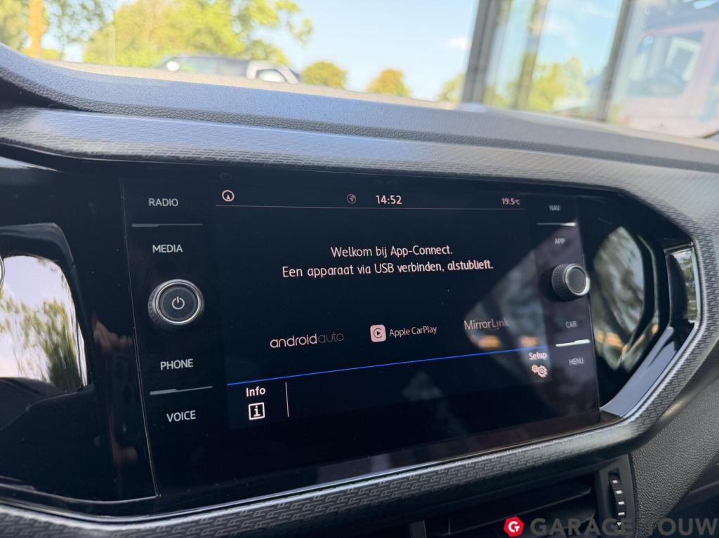 Volkswagen T-cross 1.0 tsi style r-line *acc, dab, carplay*
