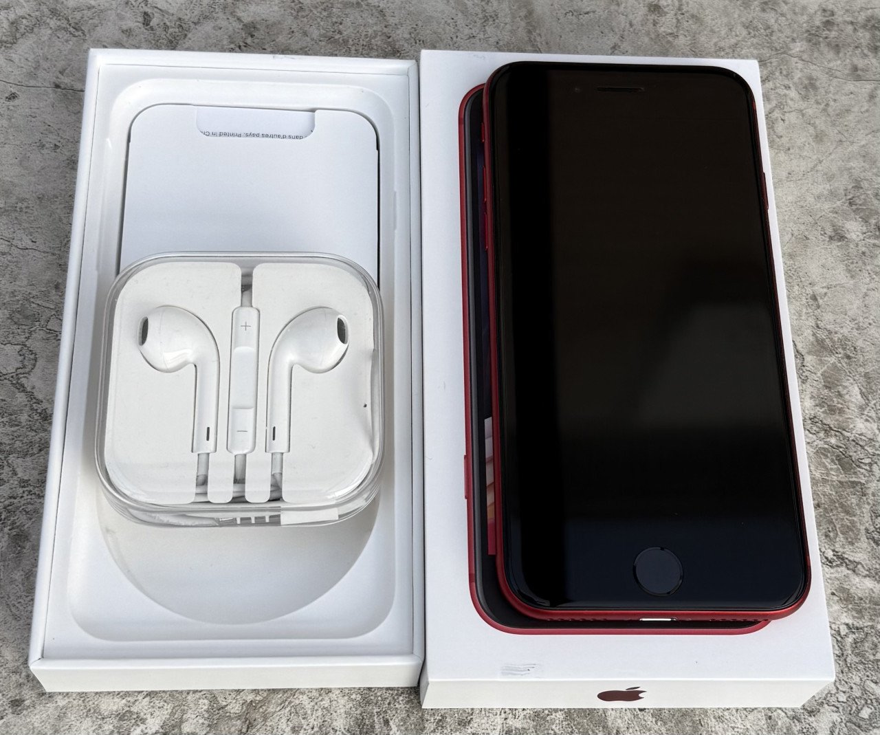 IPhone SE kleur red 2021. 64 GB