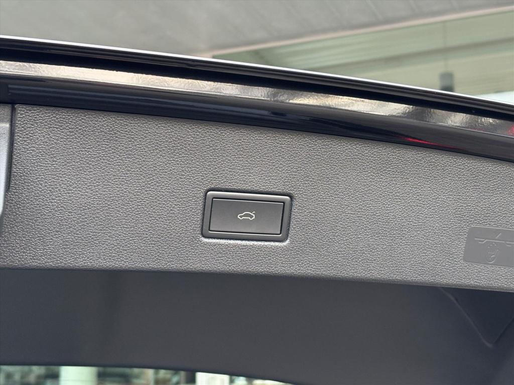 Volkswagen T-roc 1.5 tsi 150pk 7-dsg r-line|camera| dodehoek|carplay|led| r