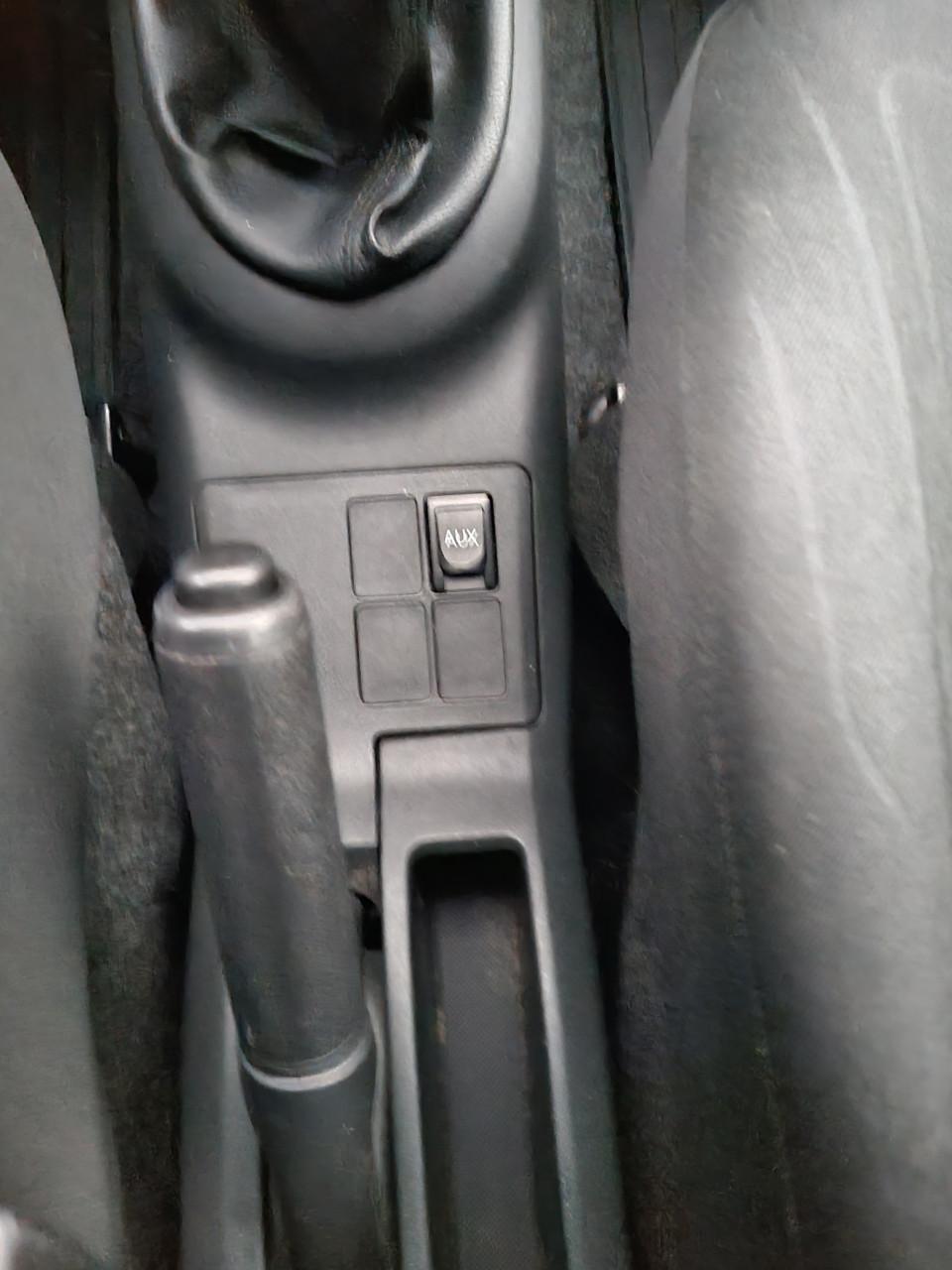 Toyota Yaris 1.0 VVTi Cool