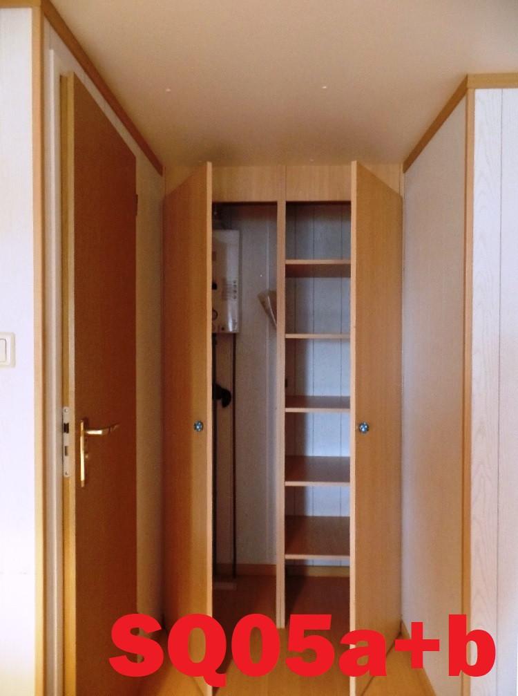 Compact Vroegop L-chalet met 1 slaapkamer te koop